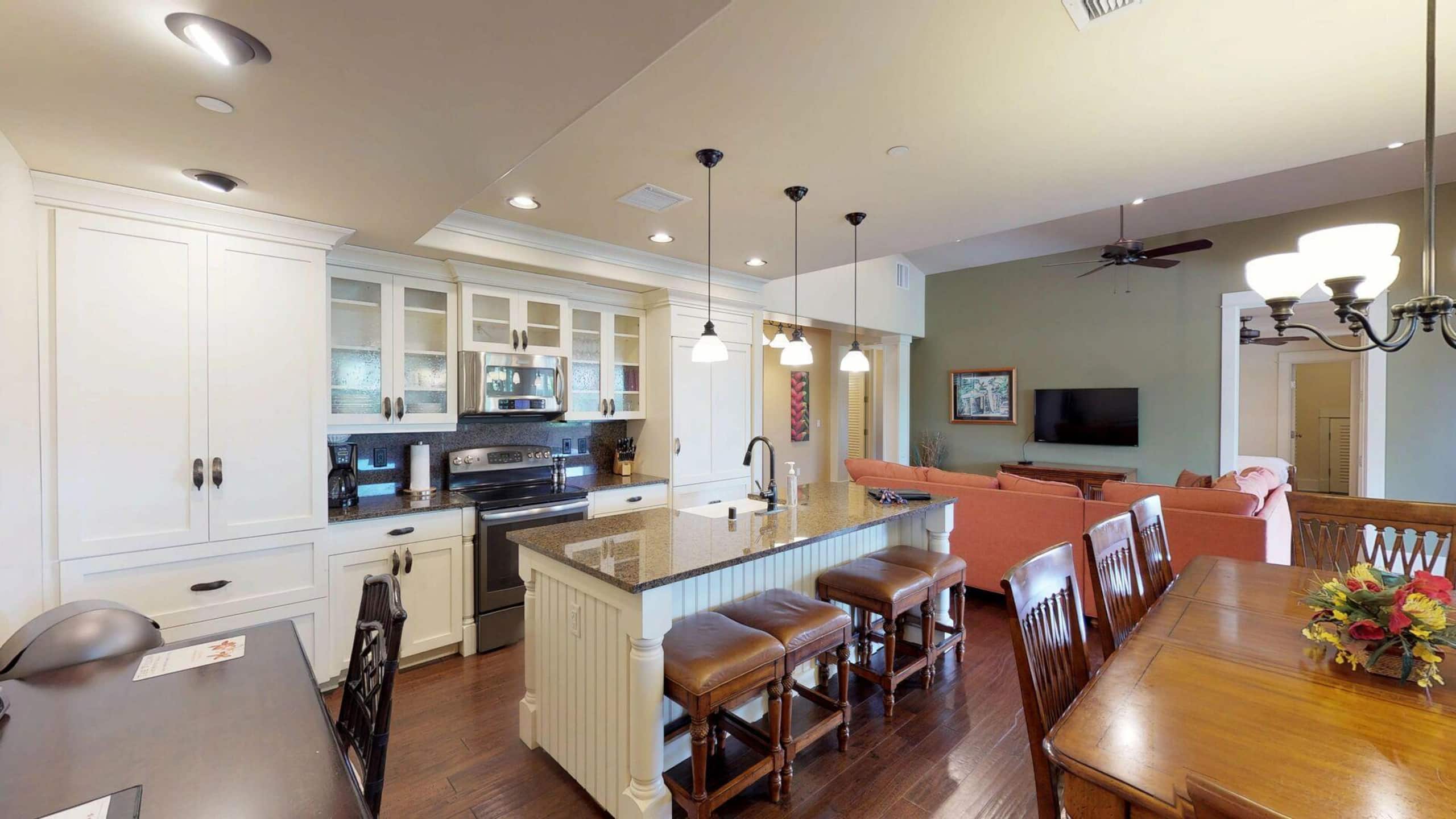 4BR I Elegant Poolside Penthouse l Private - Photo 3