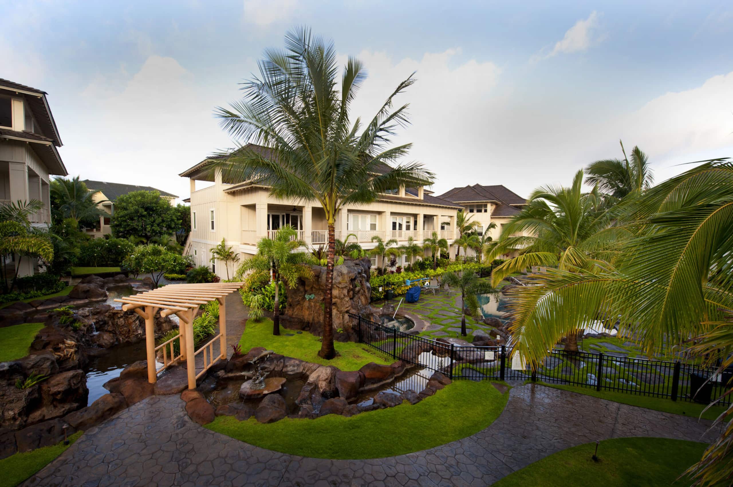 3BR I Luxury in Paradise l Beaches, Golf, Shopping - Photo 24