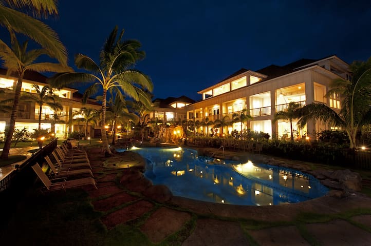 Luxury in Paradise l Beaches, Golf, Shopping