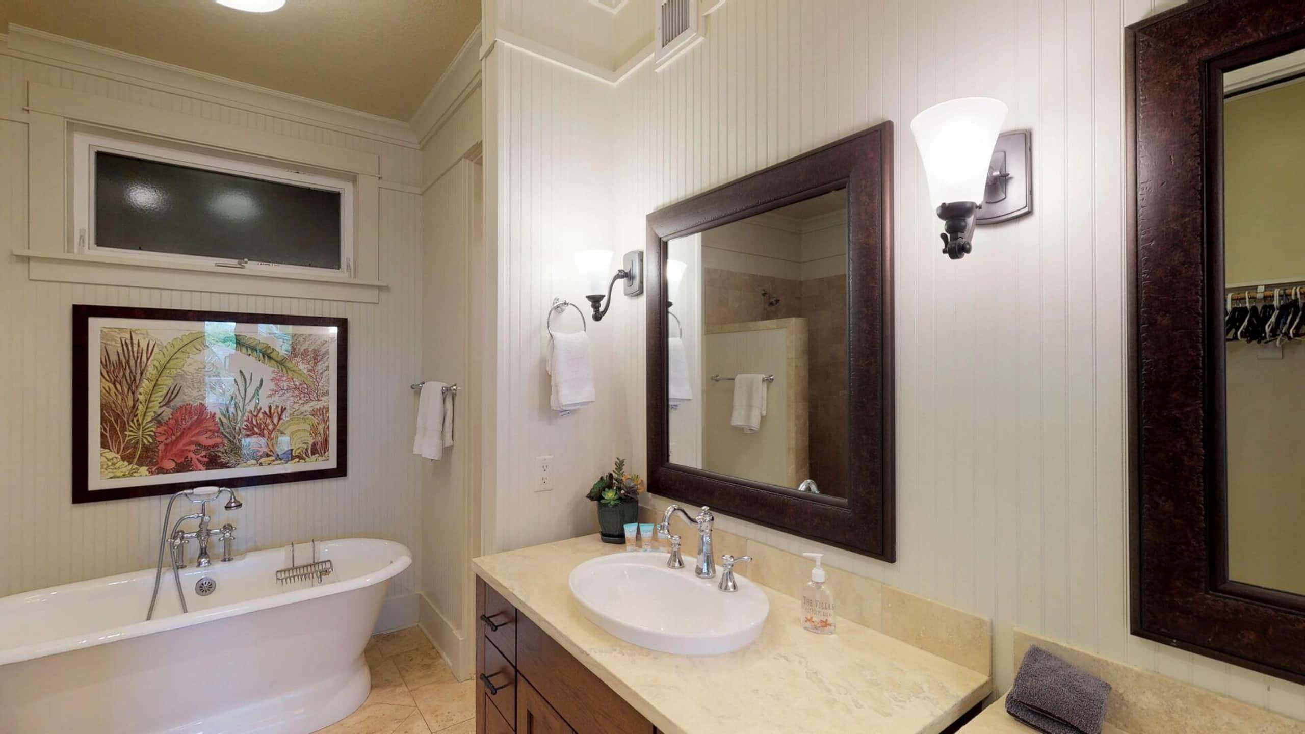 3BR I Luxury Poolside Villa, Stunning Ocean View - Photo 24