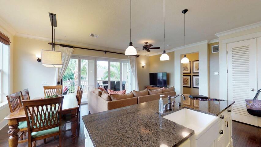 Luxury Poolside Villa | Stunning Ocean View, Lanai gallery image 2