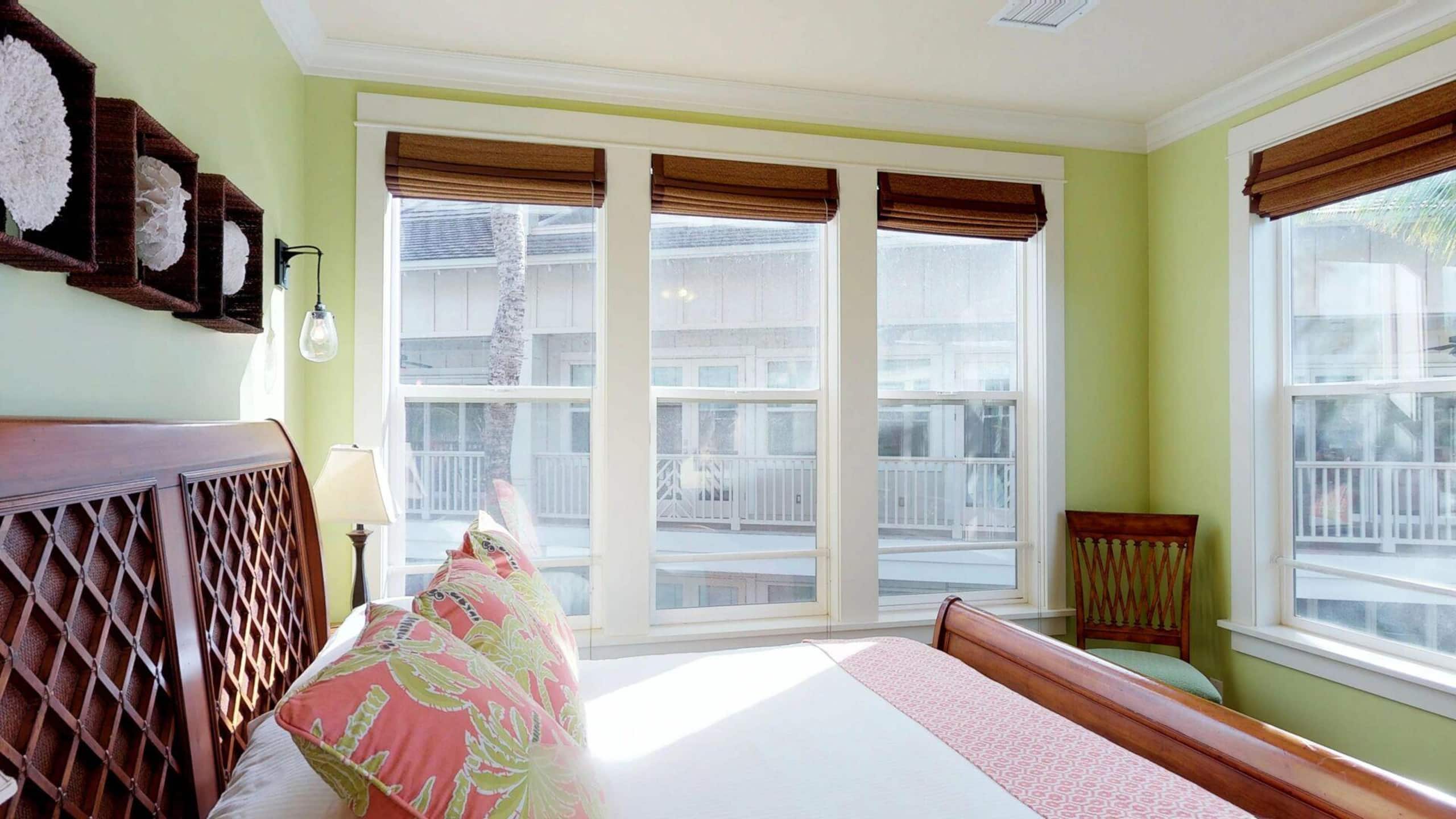 3BR I Luxury Poolside Villa, Stunning Ocean View - Photo 12