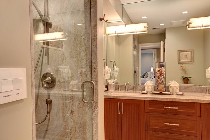 Beautiful Remodeled Condo – Wailea Elua #1403 gallery image 2