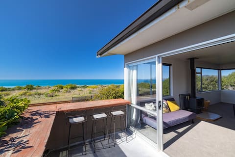 Beach Front | Games Room | Central Location