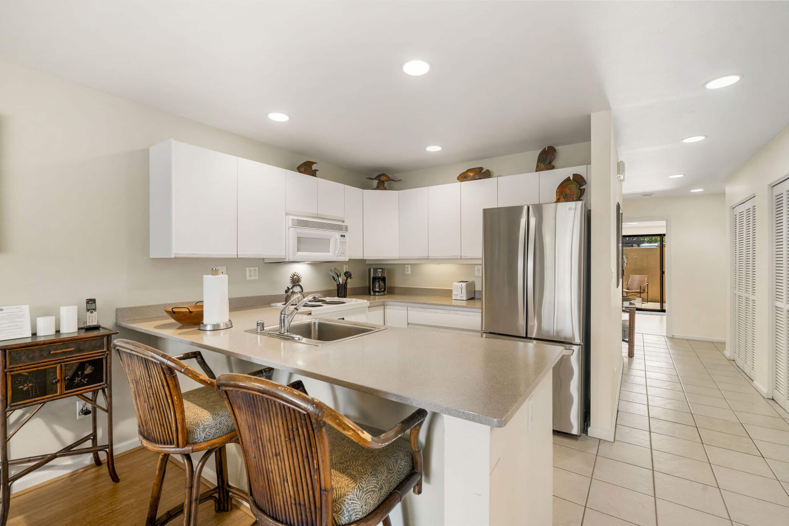 Condo in Kihei · ★4.71 · 1 bedroom · 2 beds · 2 private baths - Image 2