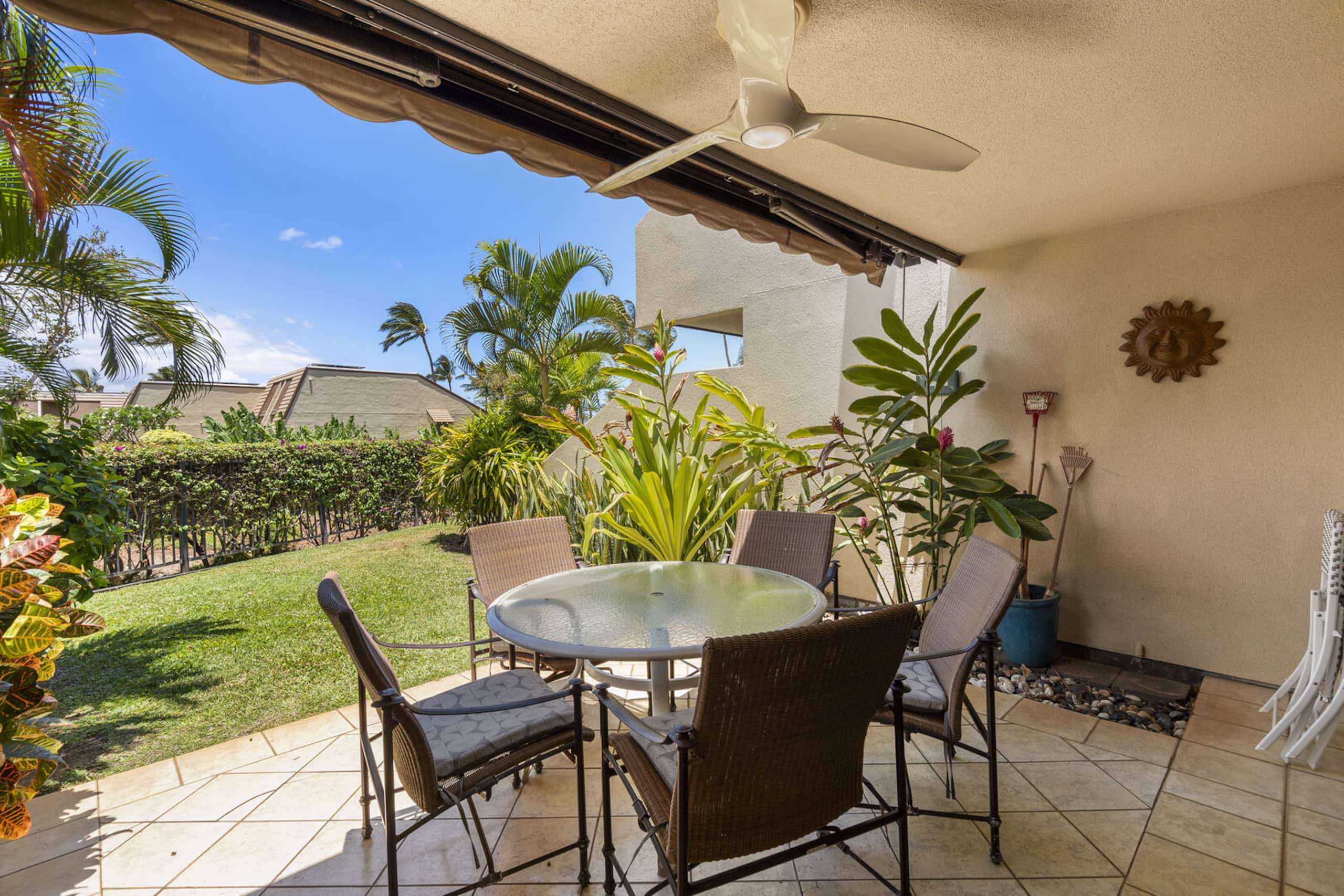 Condo in Kihei · ★4.71 · 1 bedroom · 2 beds · 2 private baths - Image 8