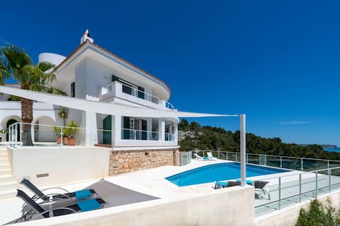 Villa Paraiso D14  with spectacular sea views
