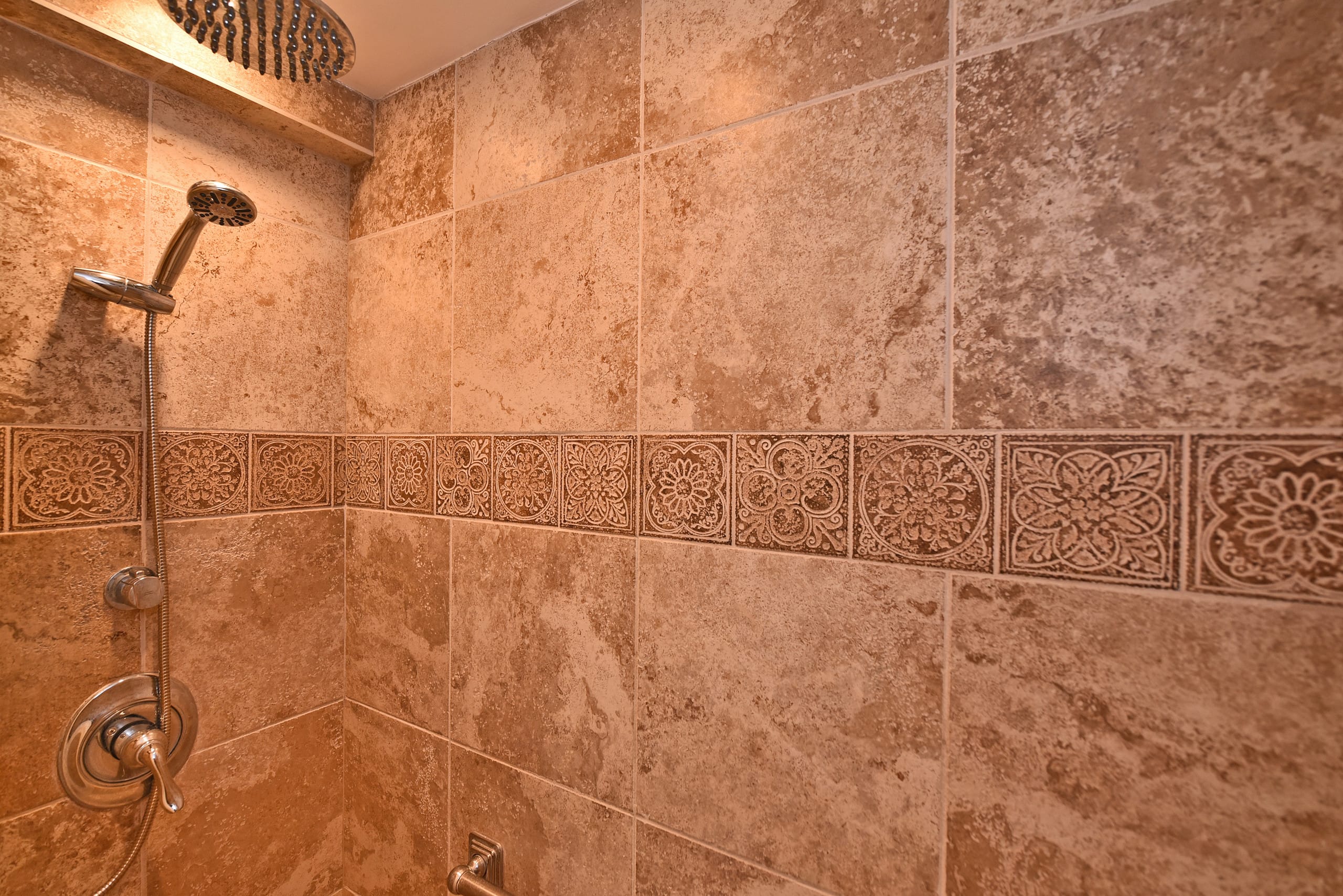 Condo in Kihei · ★4.64 · 1 bedroom · 2 beds · 1 bath - Image 17