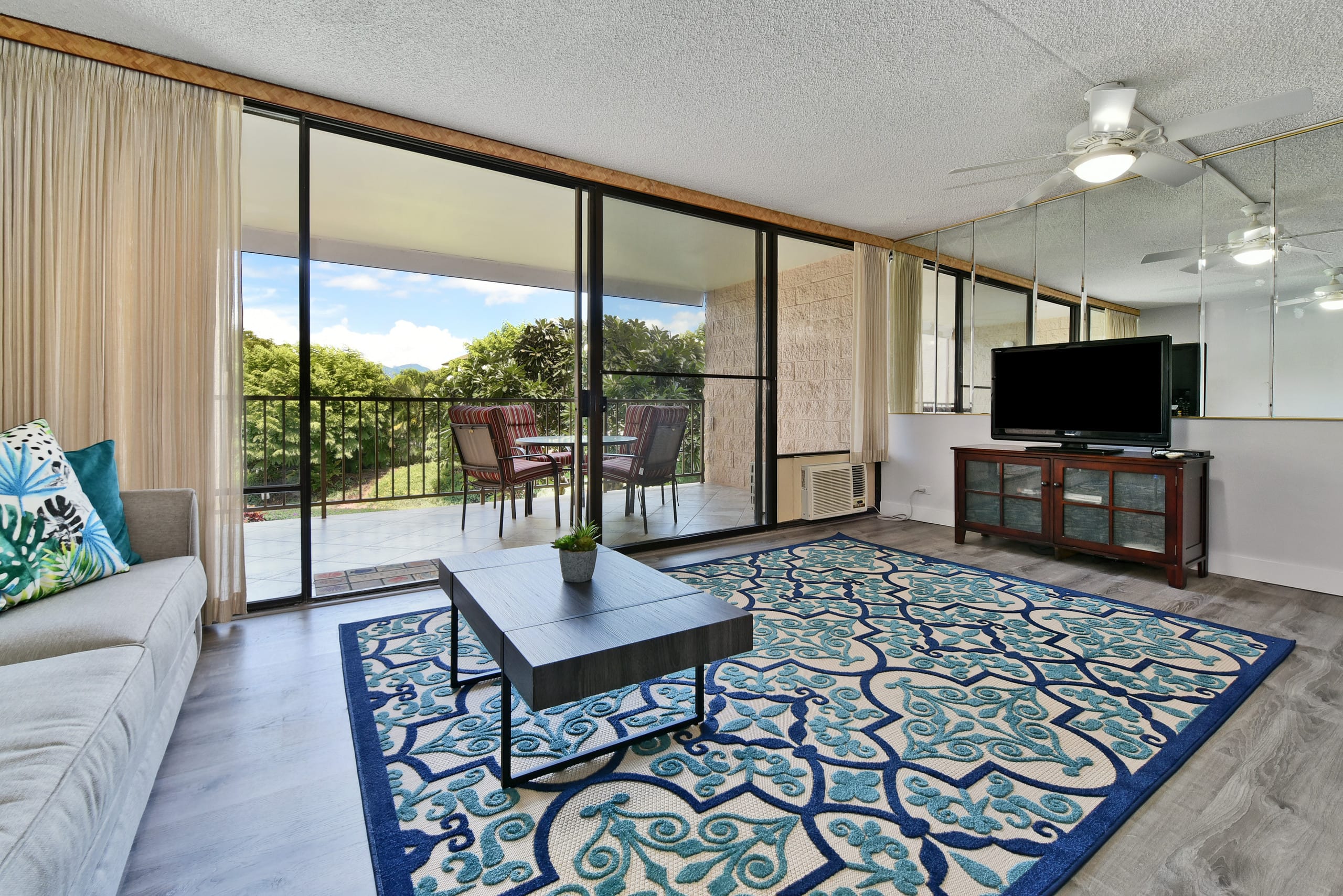 Condo in Kihei · ★4.64 · 1 bedroom · 2 beds · 1 bath - Image 2