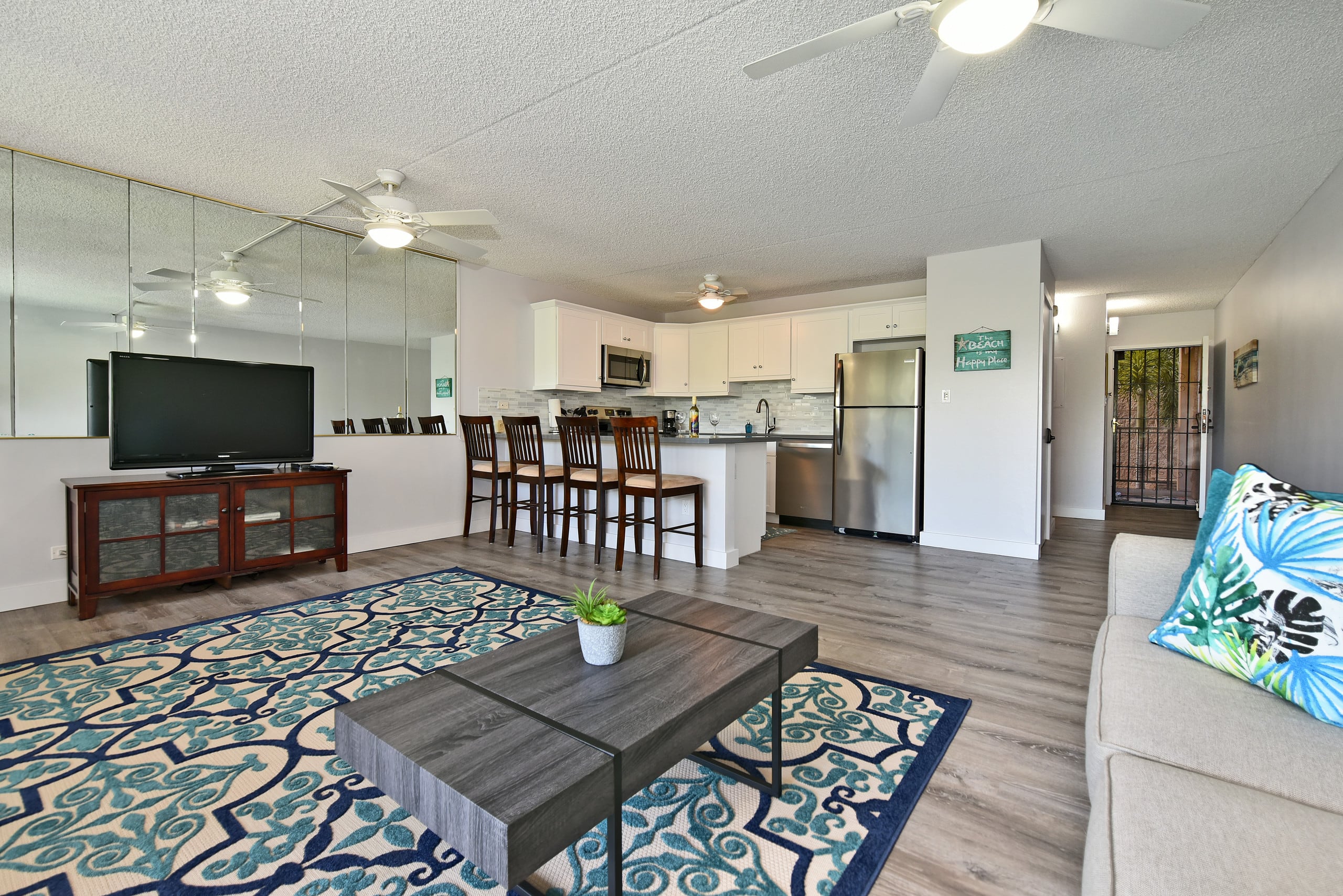 Condo in Kihei · ★4.64 · 1 bedroom · 2 beds · 1 bath - Image 8
