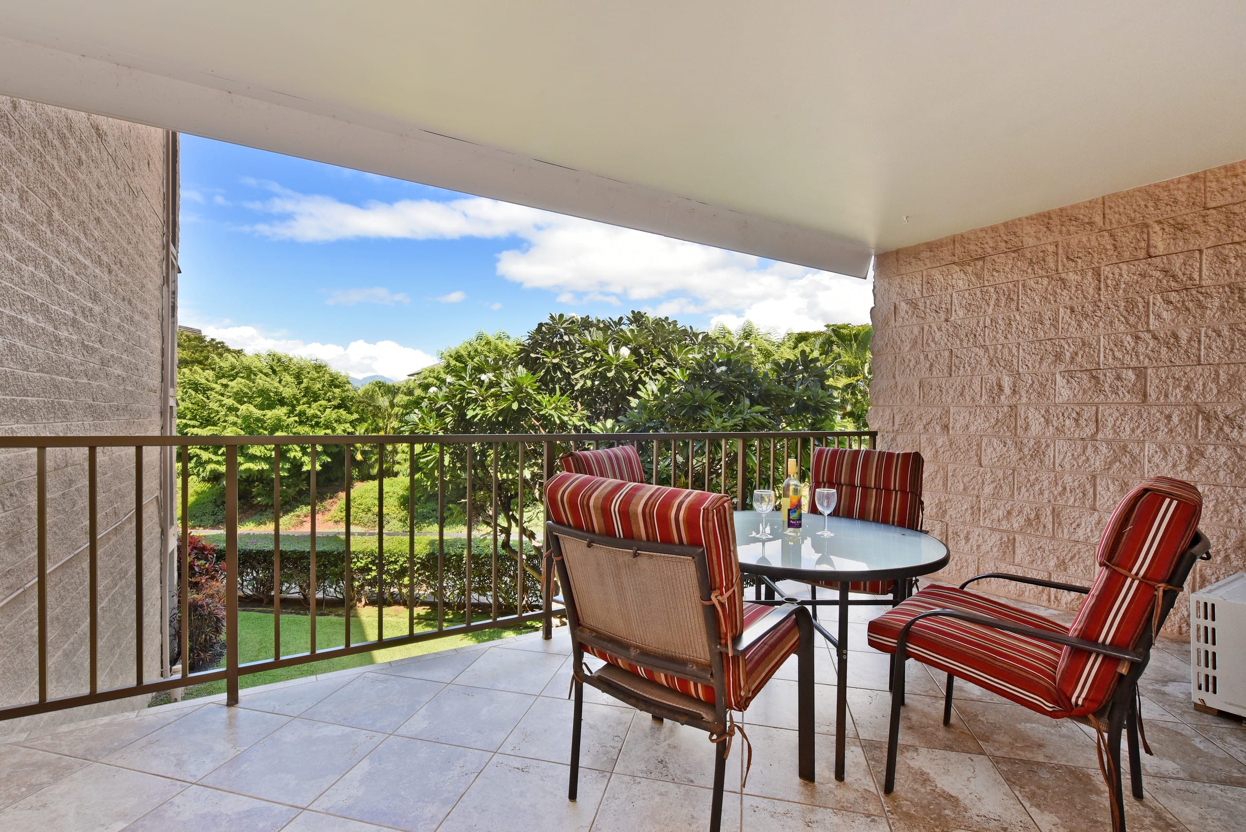 Condo in Kihei · ★4.64 · 1 bedroom · 2 beds · 1 bath - Image 21
