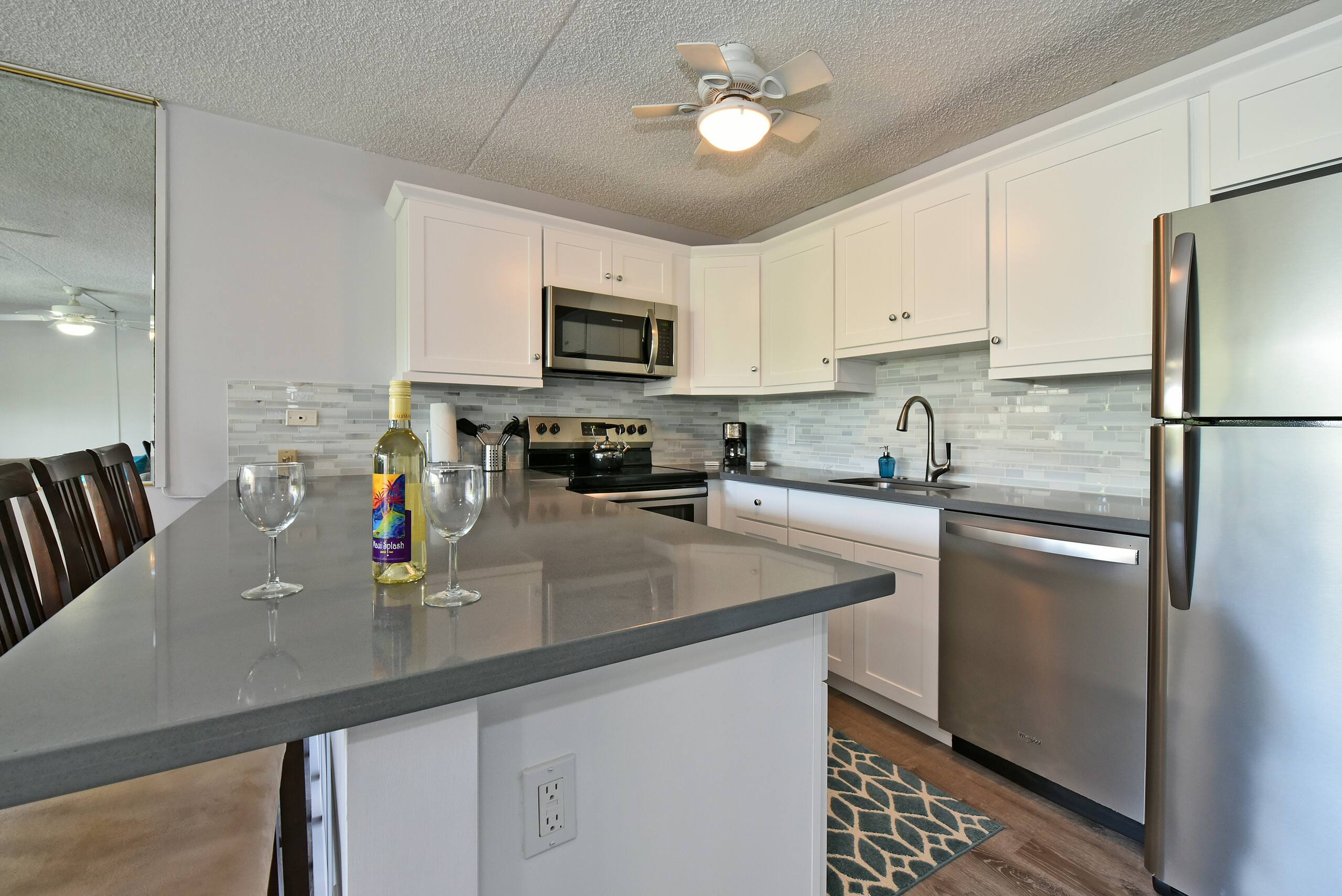 Condo in Kihei · ★4.64 · 1 bedroom · 2 beds · 1 bath - Image 5