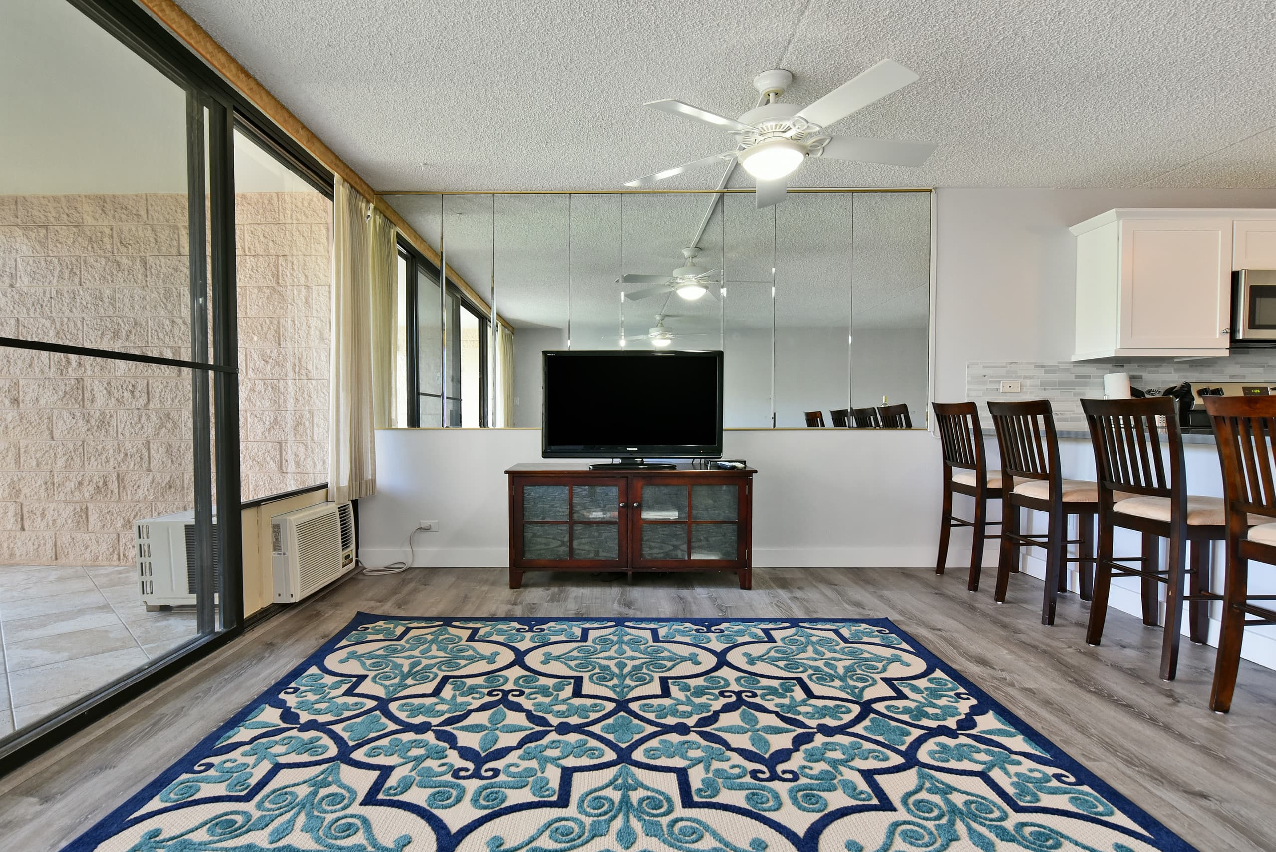 Condo in Kihei · ★4.64 · 1 bedroom · 2 beds · 1 bath - Image 3