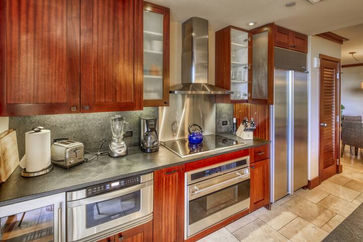 Hale Nalani O-202 a hidden Gem, comfort and fun gallery image 5