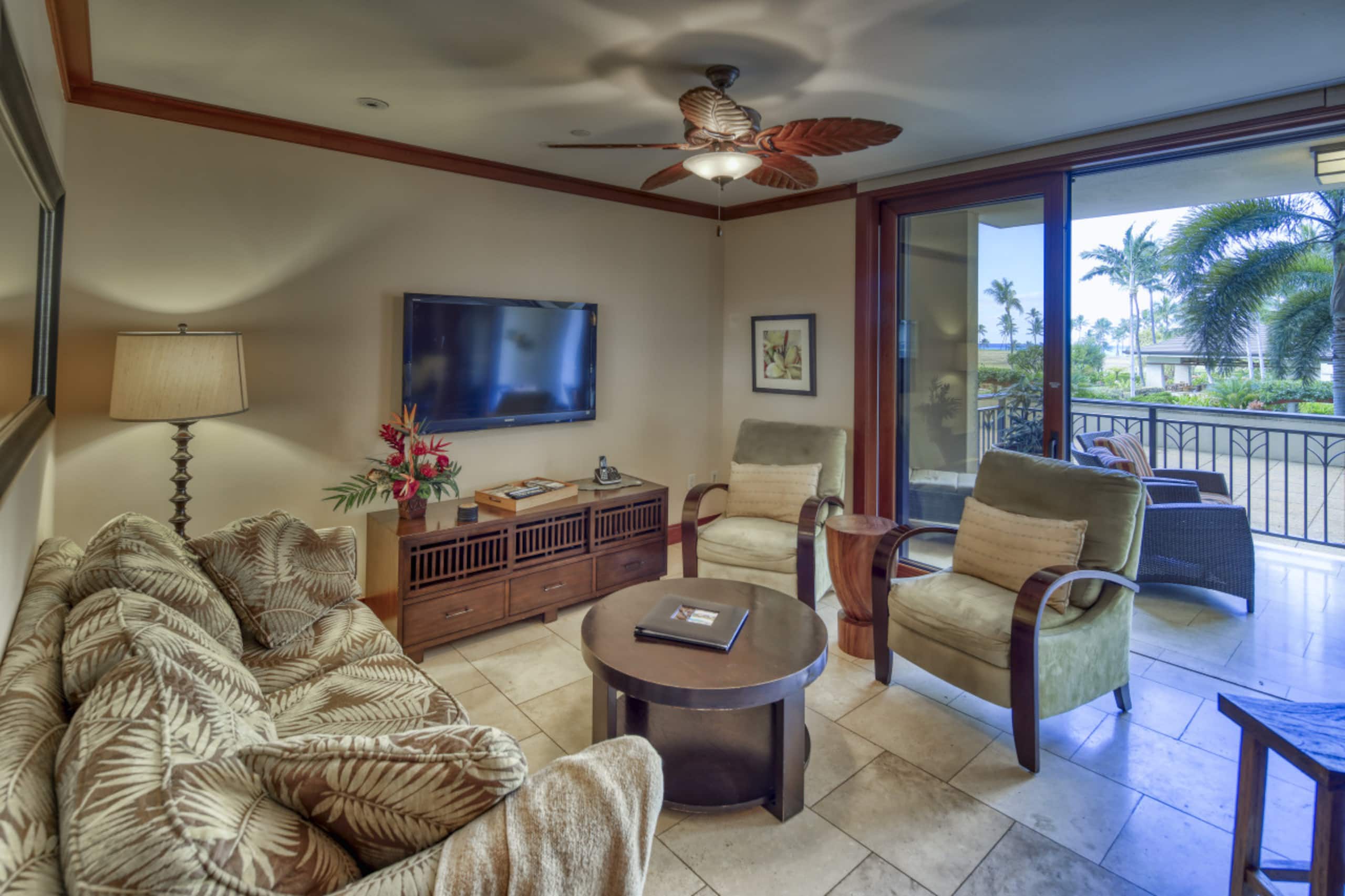 Condo in Kapolei · ★4.89 · 3 bedrooms · 4 beds · 2.5 private baths - Image 2