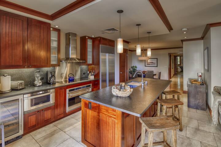 Hale Nalani O-202 a hidden Gem, comfort and fun gallery image 4