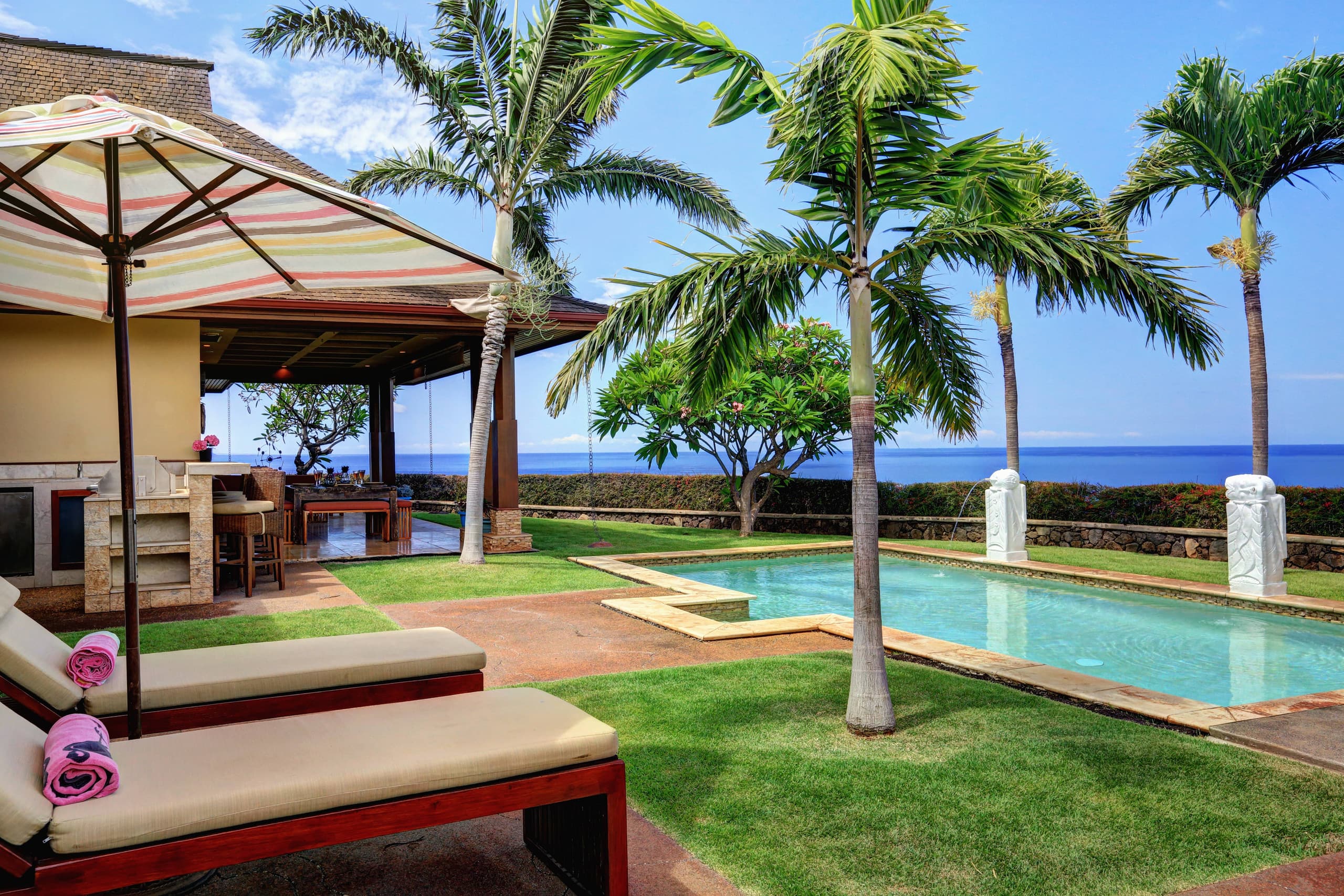 Home in Lahaina · ★4.88 · 2 bedrooms · 3 beds · 2 baths - Image 2