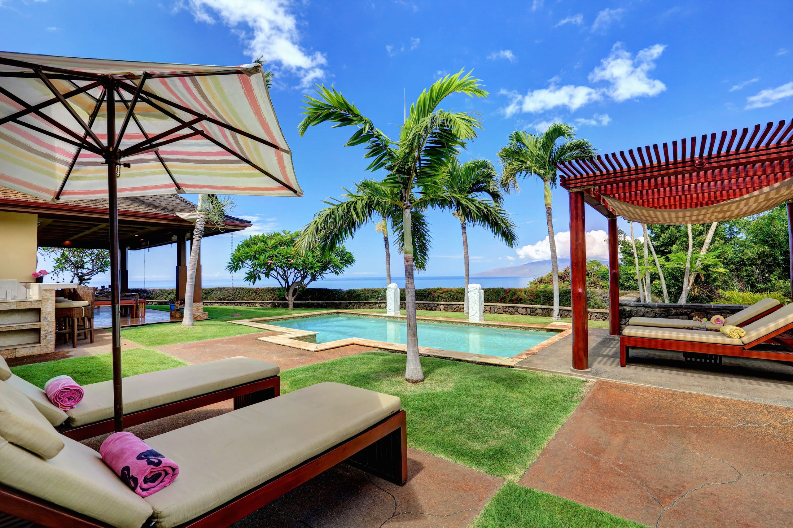 Home in Lahaina · ★4.88 · 2 bedrooms · 3 beds · 2 baths - Image 1