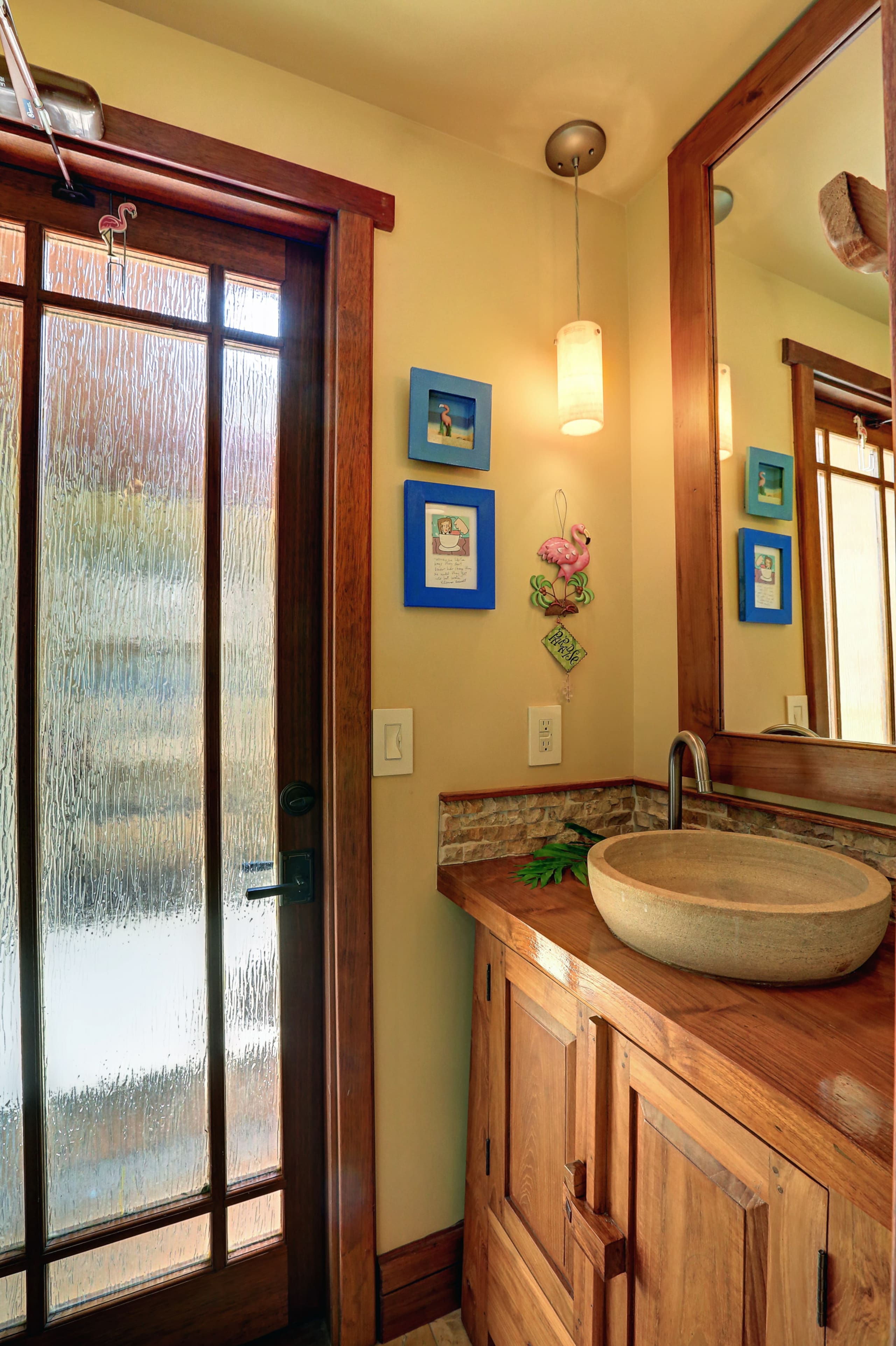 Home in Lahaina · ★4.88 · 2 bedrooms · 3 beds · 2 baths - Image 31