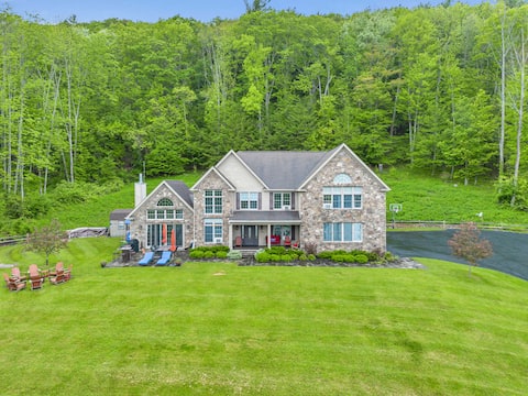 Grand Slam - Lake House Cooperstown Dreams Park