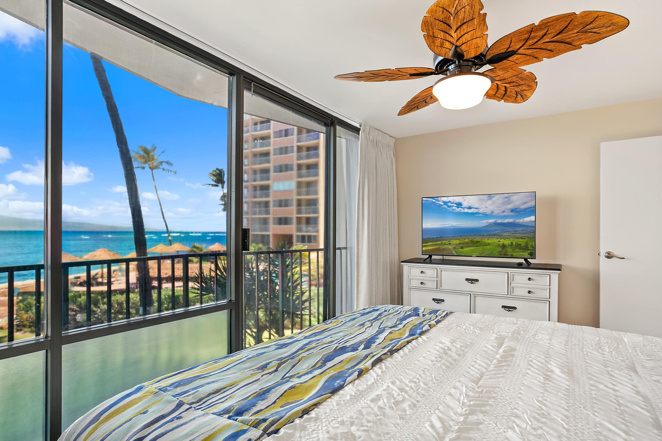 Condo in Lahaina · ★4.74 · 1 bedroom · 2 beds · 1 bath - Image 15
