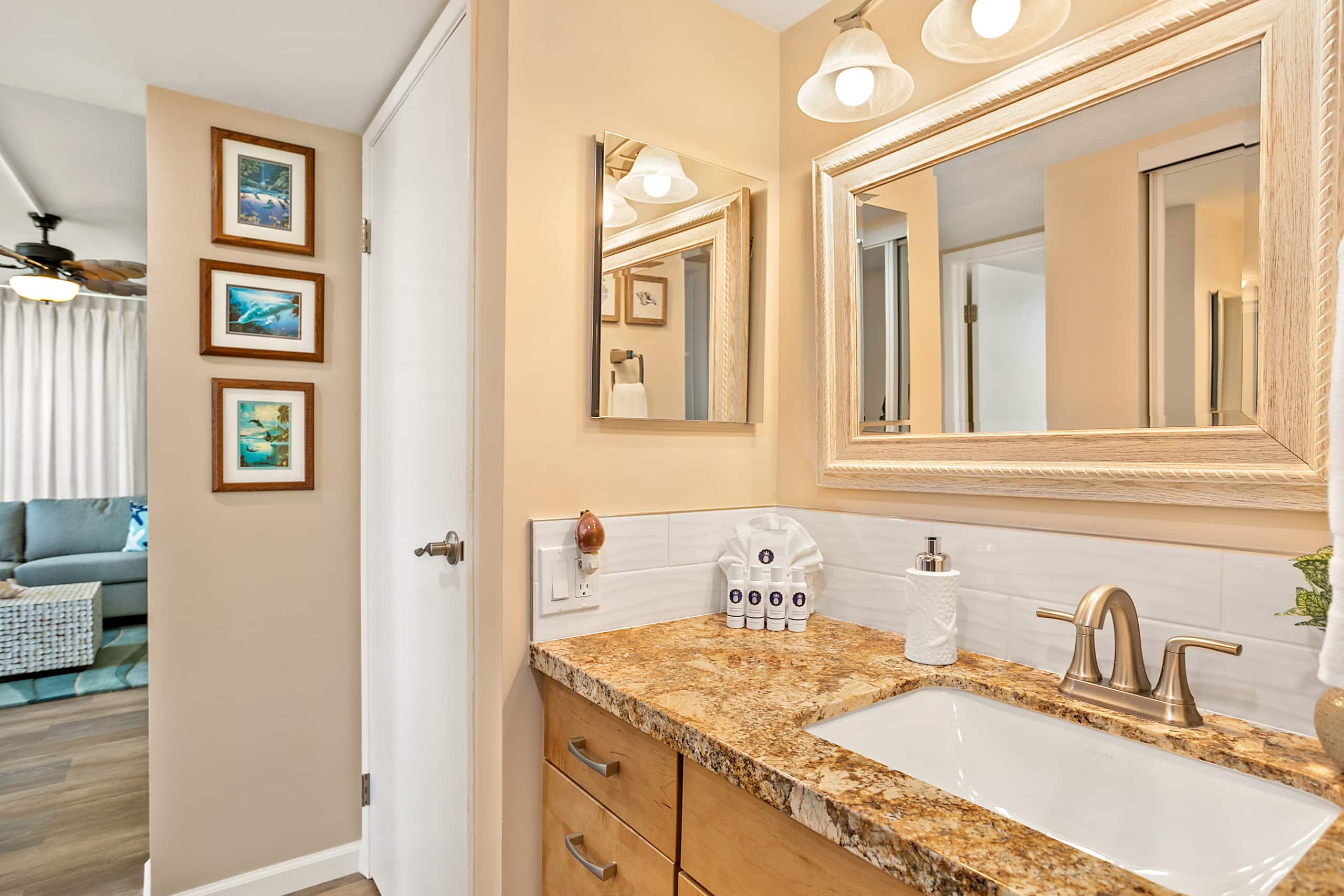 Condo in Lahaina · ★4.74 · 1 bedroom · 2 beds · 1 bath - Image 17