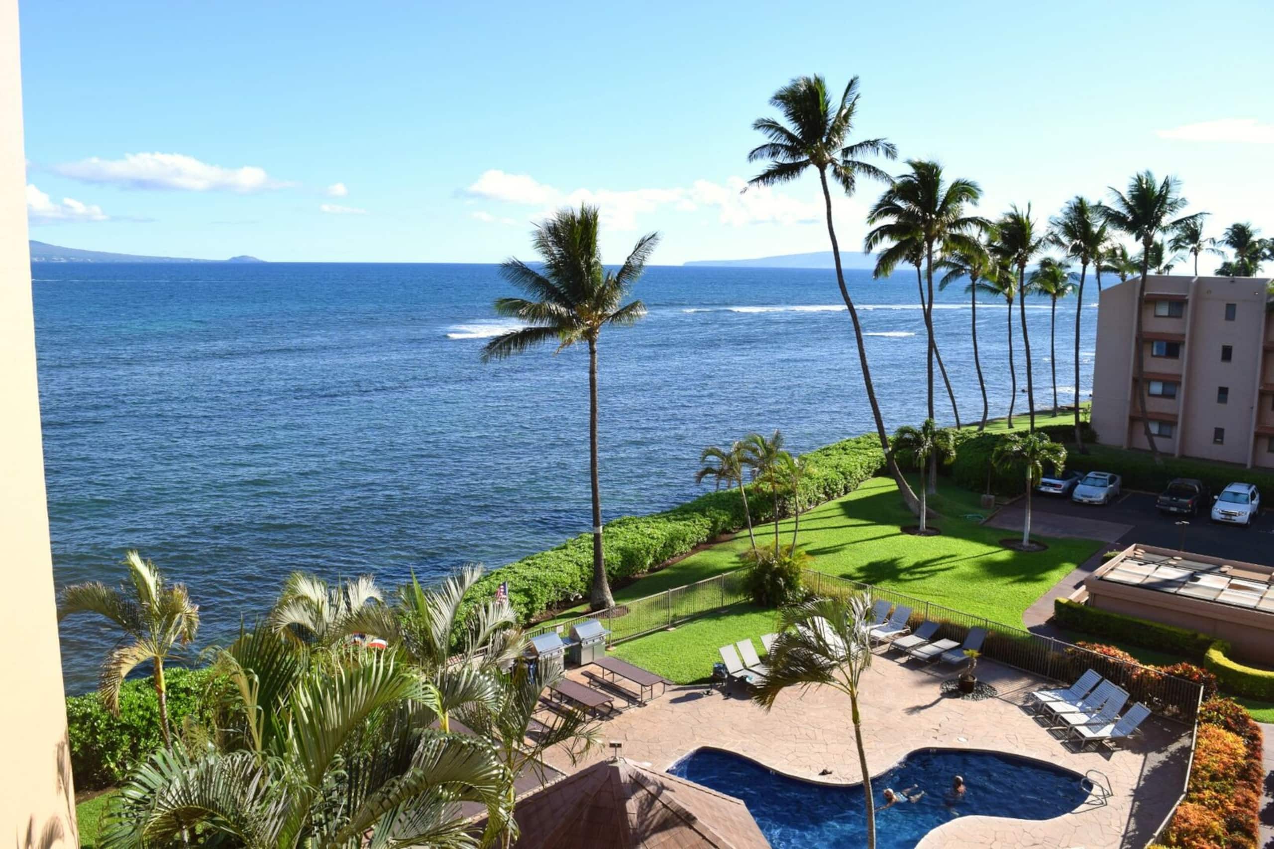 Condo in Wailuku · ★4.67 · 2 bedrooms · 3 beds · 2 baths - Image 18