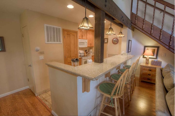 Cabin Style Condo At Lakeland (Llc0972) - South Lake Tahoe, CA