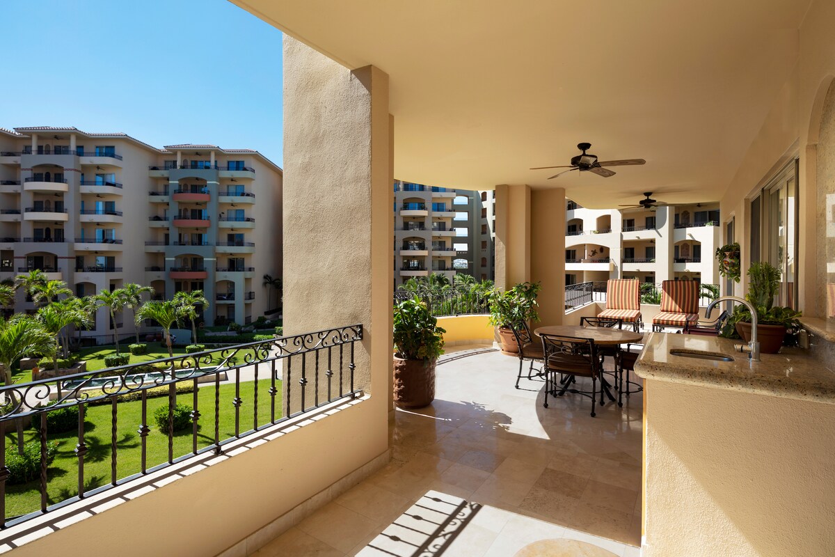 Medano Beachfront Resort! Luxury, Spacious Villa! - Condominiums for Rent in Cabo San Lucas, BCS, Mexico - Image 1