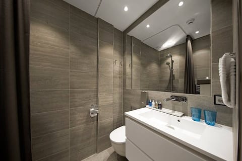 Hotel Apartment, Two Connecting Studios (60 m2)