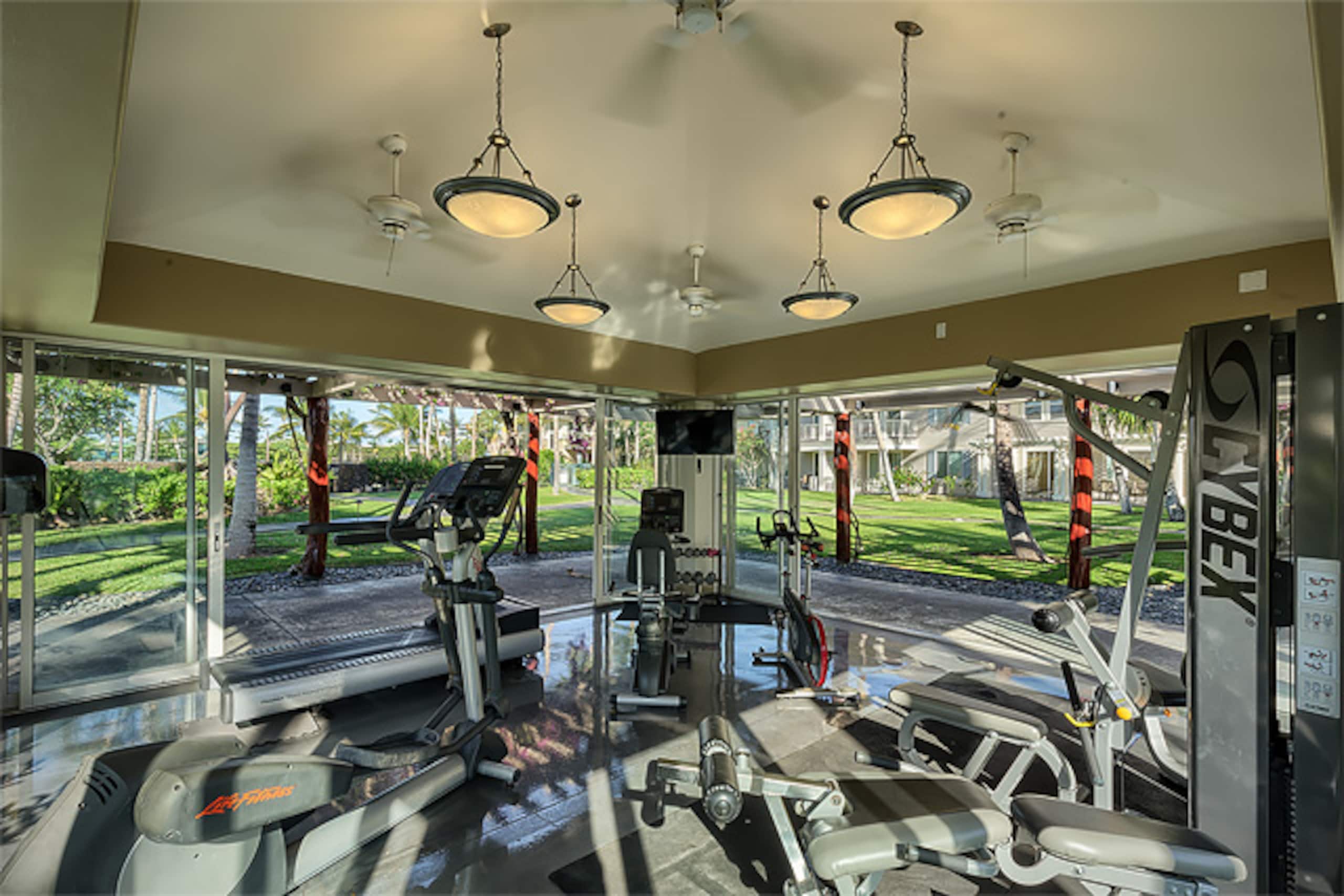 Great Location, 2bdrm w/loft and fairway view - Photo 29