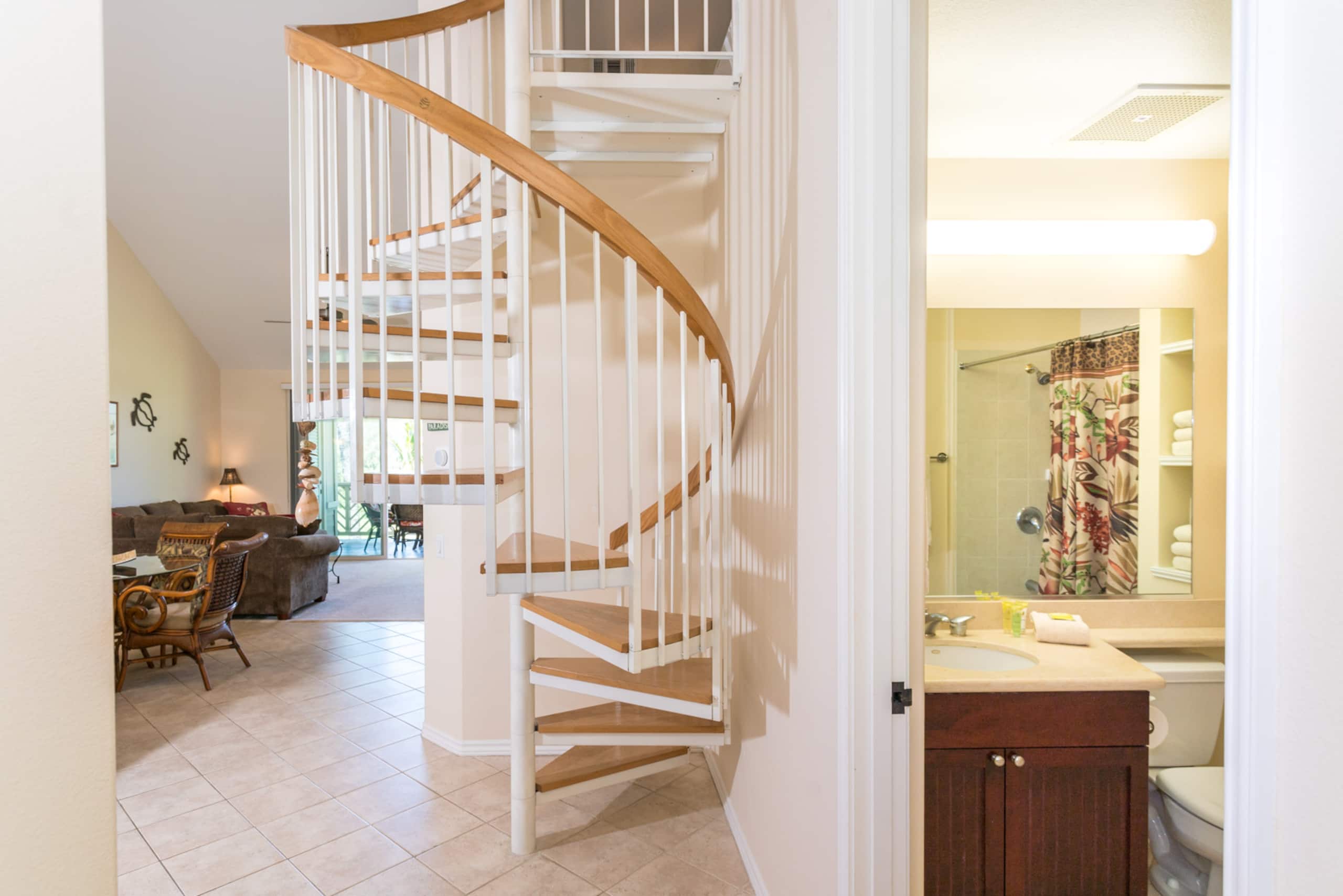 Great Location, 2bdrm w/loft and fairway view - Photo 19
