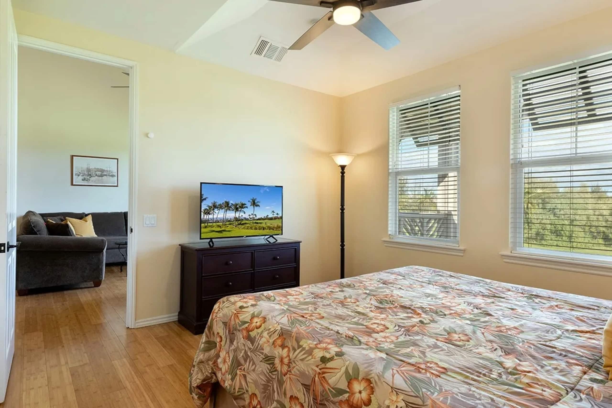 Great Location, 2bdrm w/loft and fairway view - Photo 13