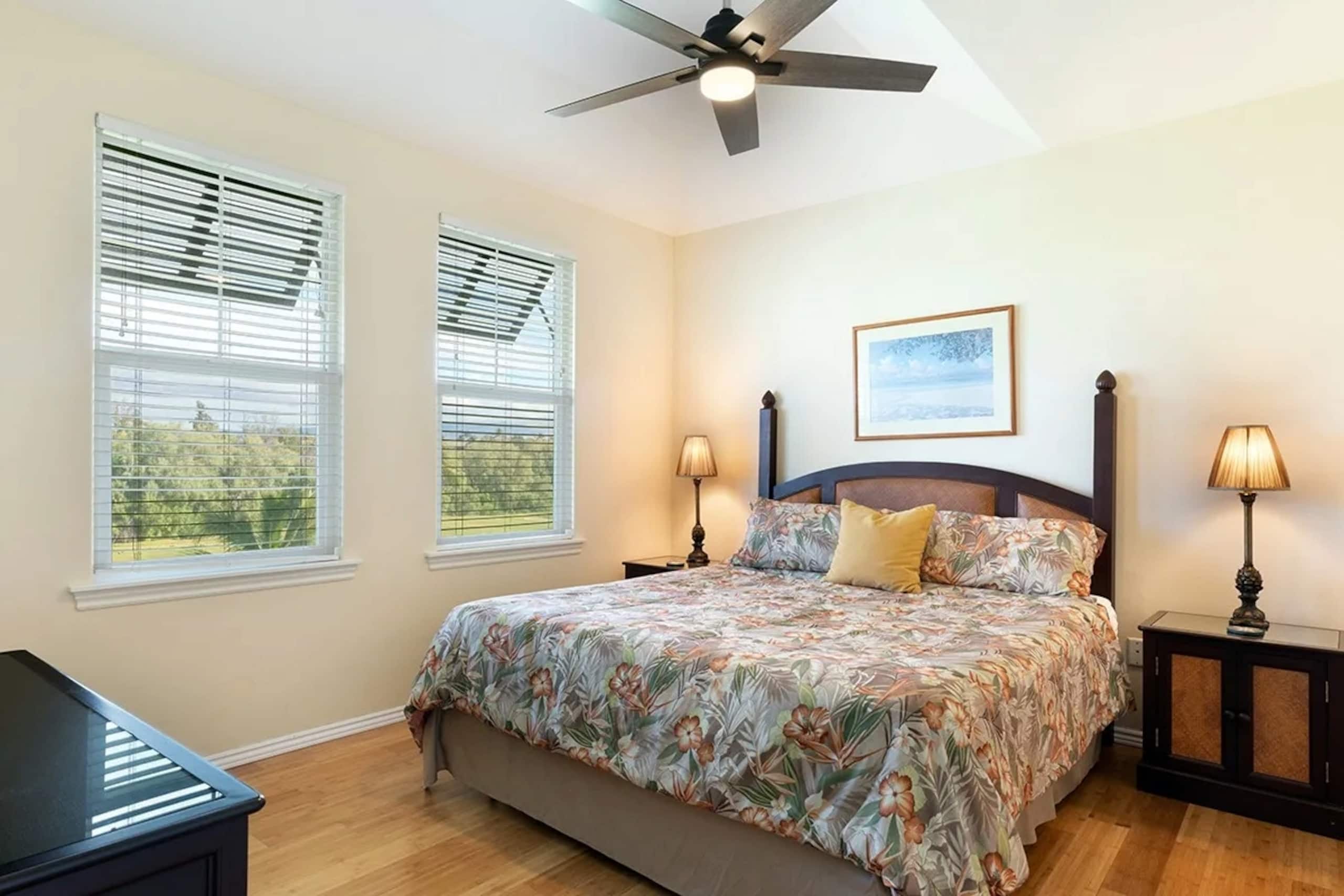 Great Location, 2bdrm w/loft and fairway view - Photo 12
