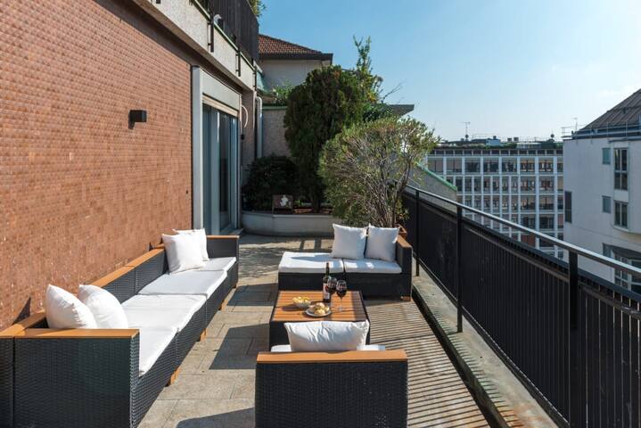 Sweett | Duomo View II gallery image 3