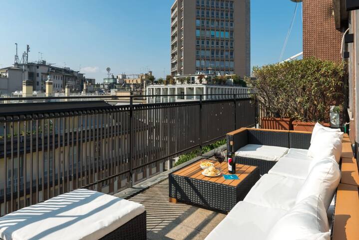 Sweett | Duomo View III gallery image 4