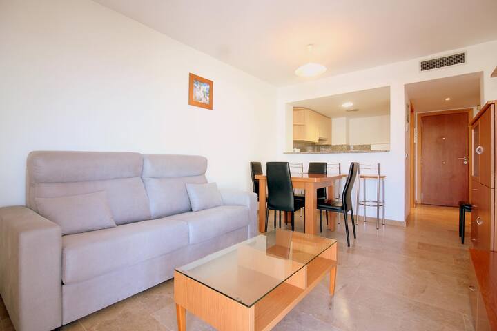 marina park a 2-4 -apartment in roses in front of gallery image 4