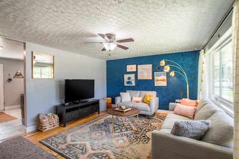 Perfect for Families+Hot Tub+Games