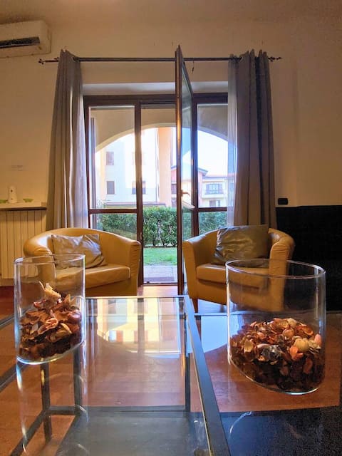 Roma 2 Apartment - THE V Collection