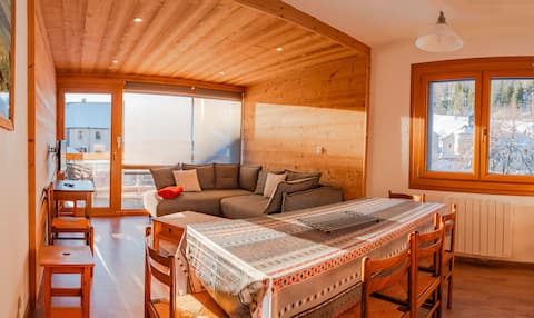 Apartment with balcony  -6 to 9 people