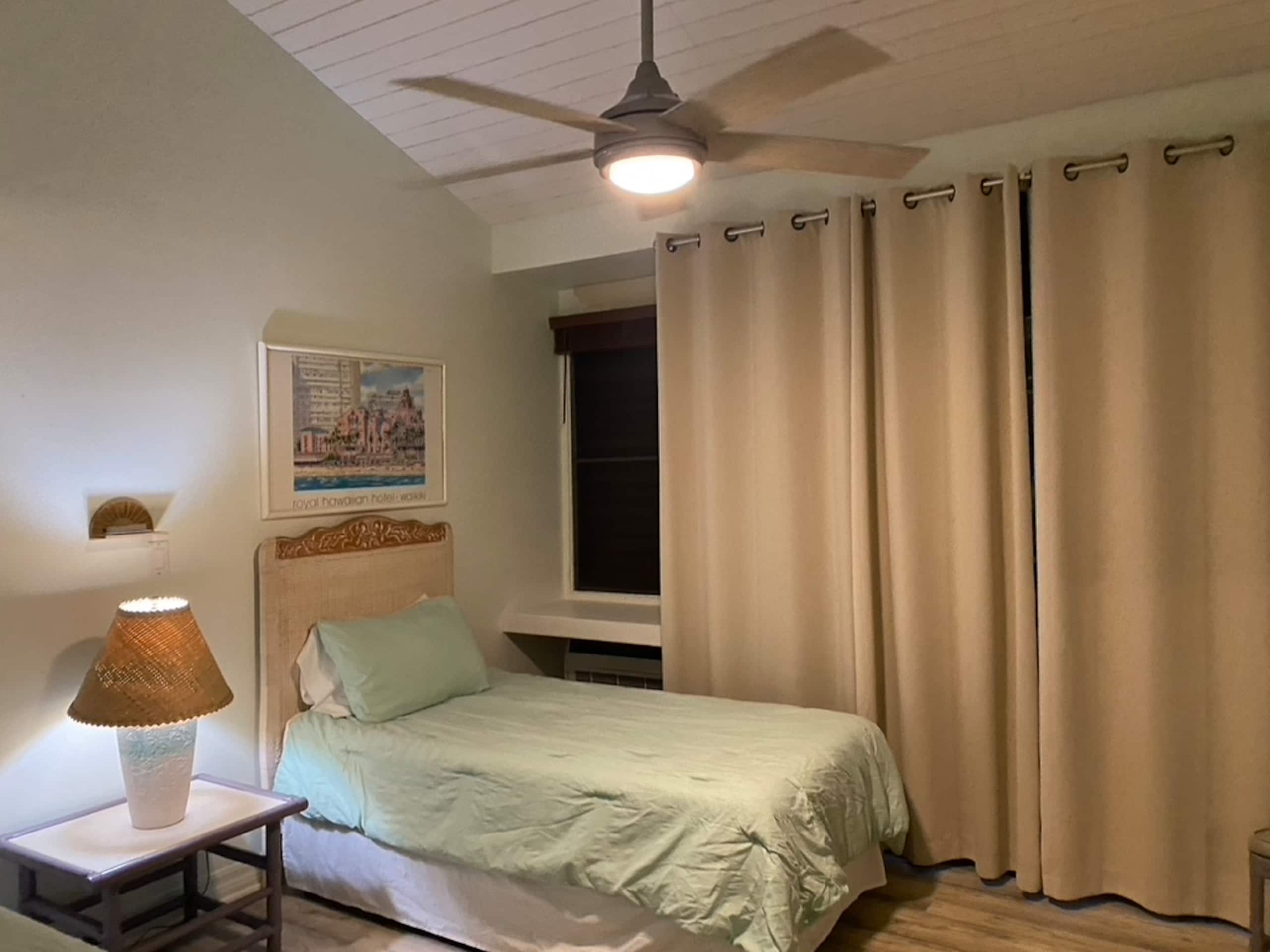 Condo in Kahuku · ★4.55 · 2 bedrooms · 4 beds · 2.5 shared baths - Image 14