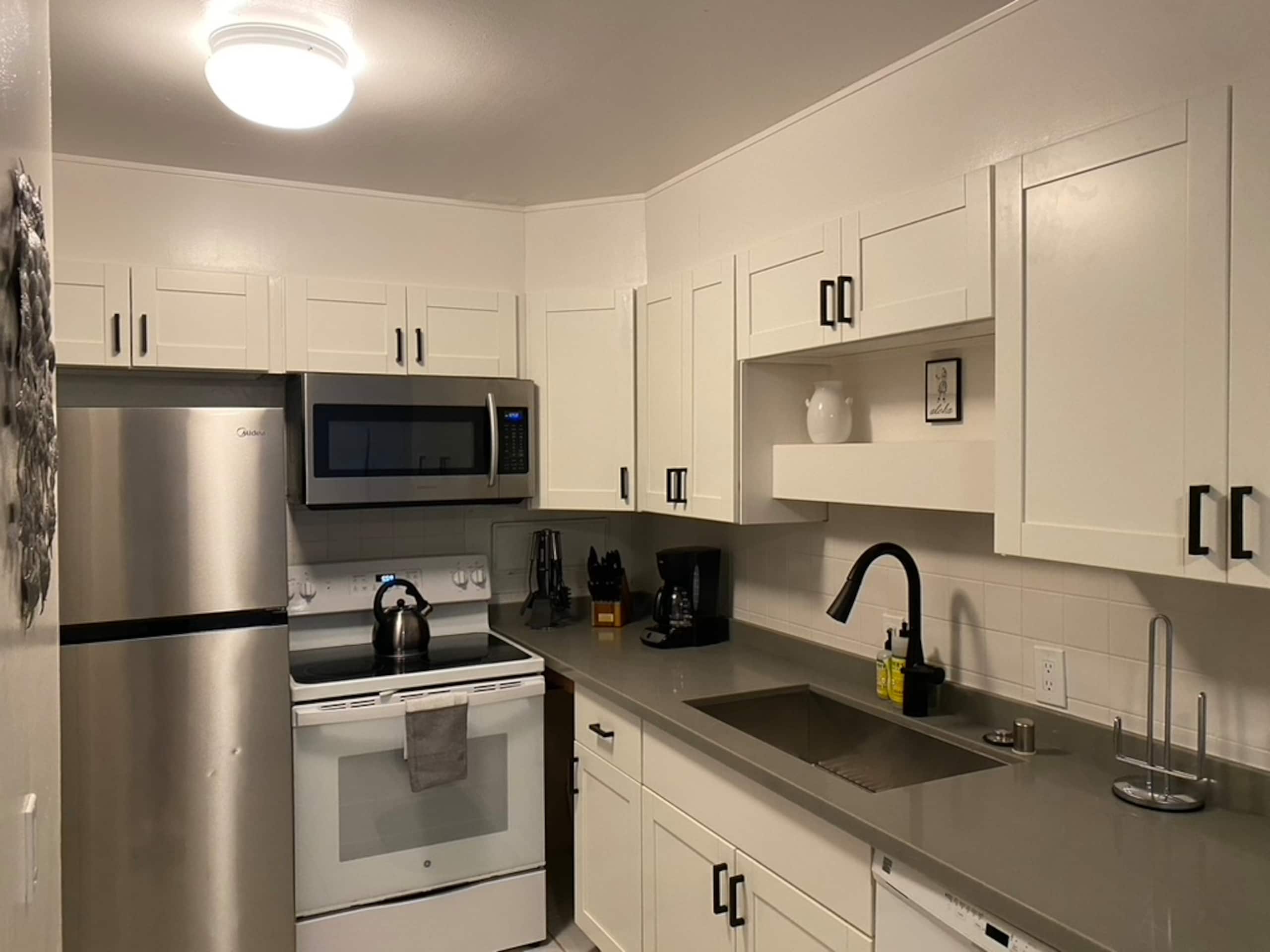 Condo in Kahuku · ★4.55 · 2 bedrooms · 4 beds · 2.5 shared baths - Image 1