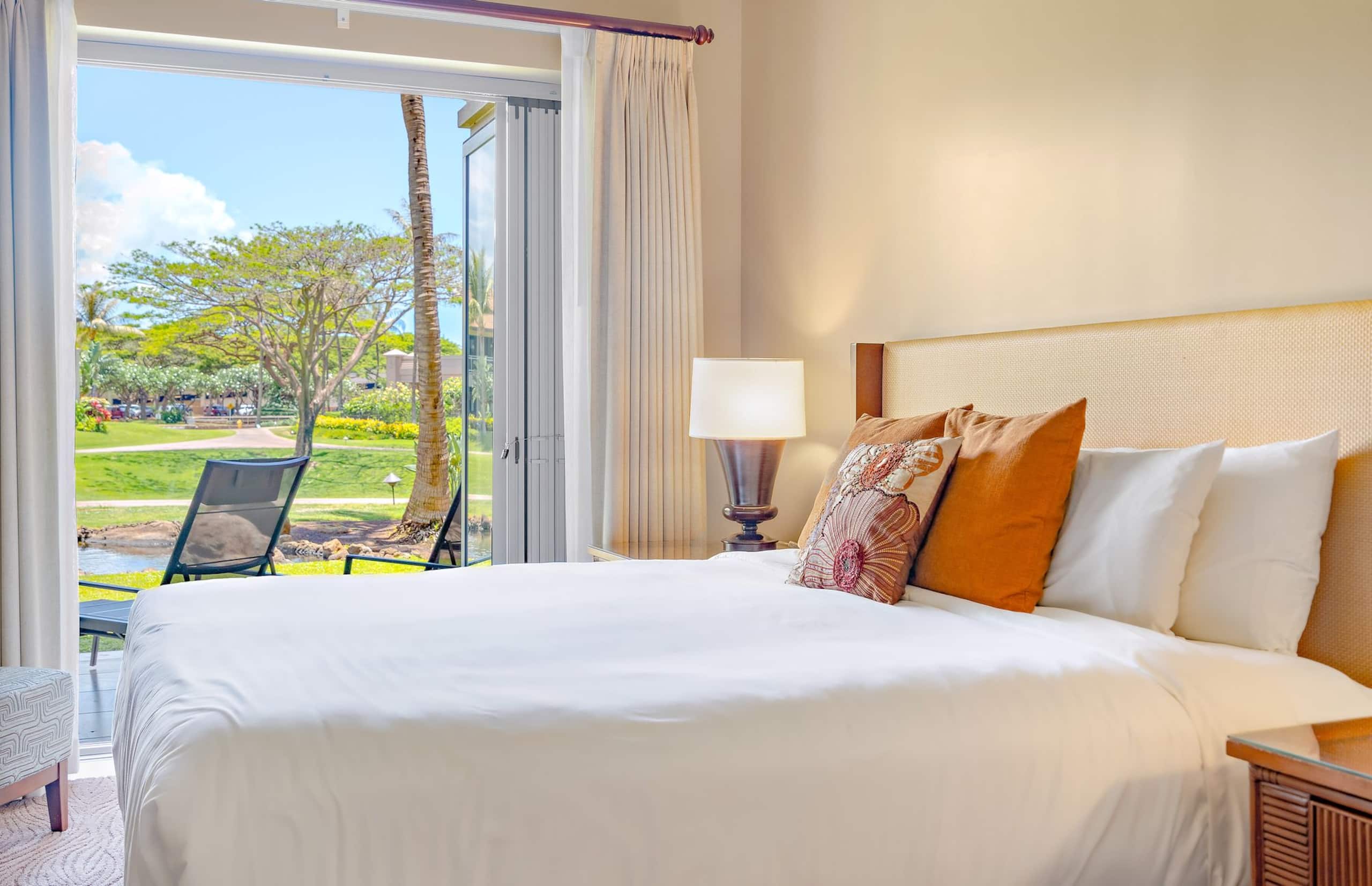 Condo in Lahaina · ★4.64 · 1 bedroom · 2 beds · 1 bath - Image 13