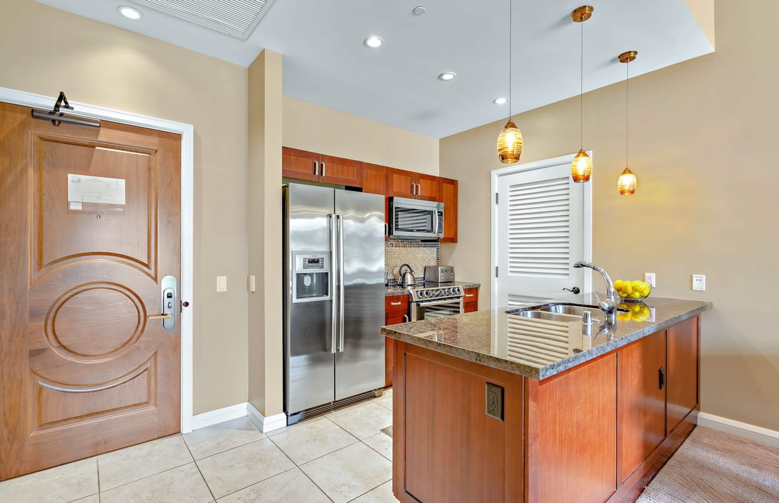 Condo in Lahaina · ★4.64 · 1 bedroom · 2 beds · 1 bath - Image 8