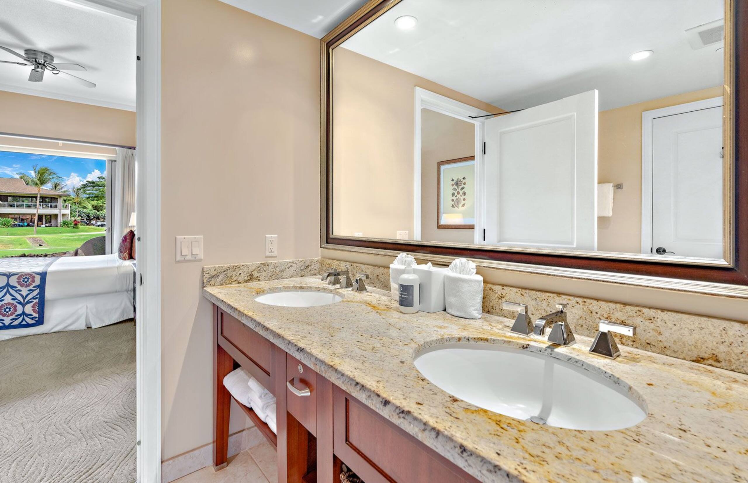 Condo in Lahaina · ★4.64 · 1 bedroom · 2 beds · 1 bath - Image 16