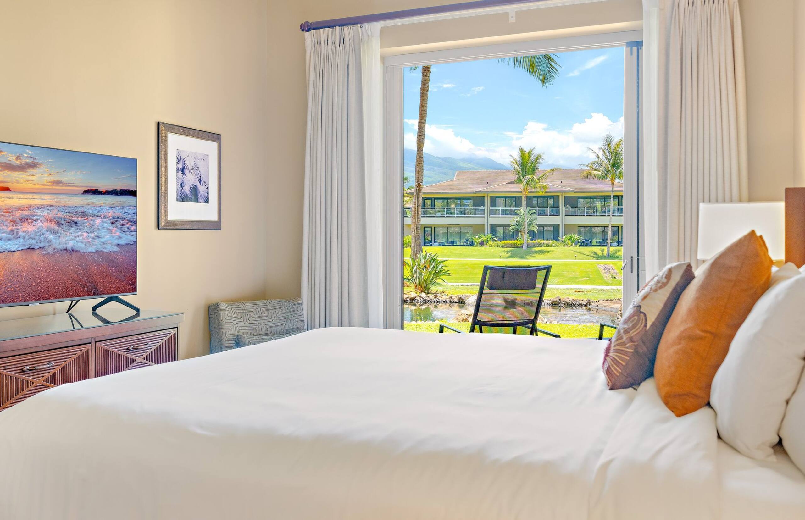 Condo in Lahaina · ★4.64 · 1 bedroom · 2 beds · 1 bath - Image 15