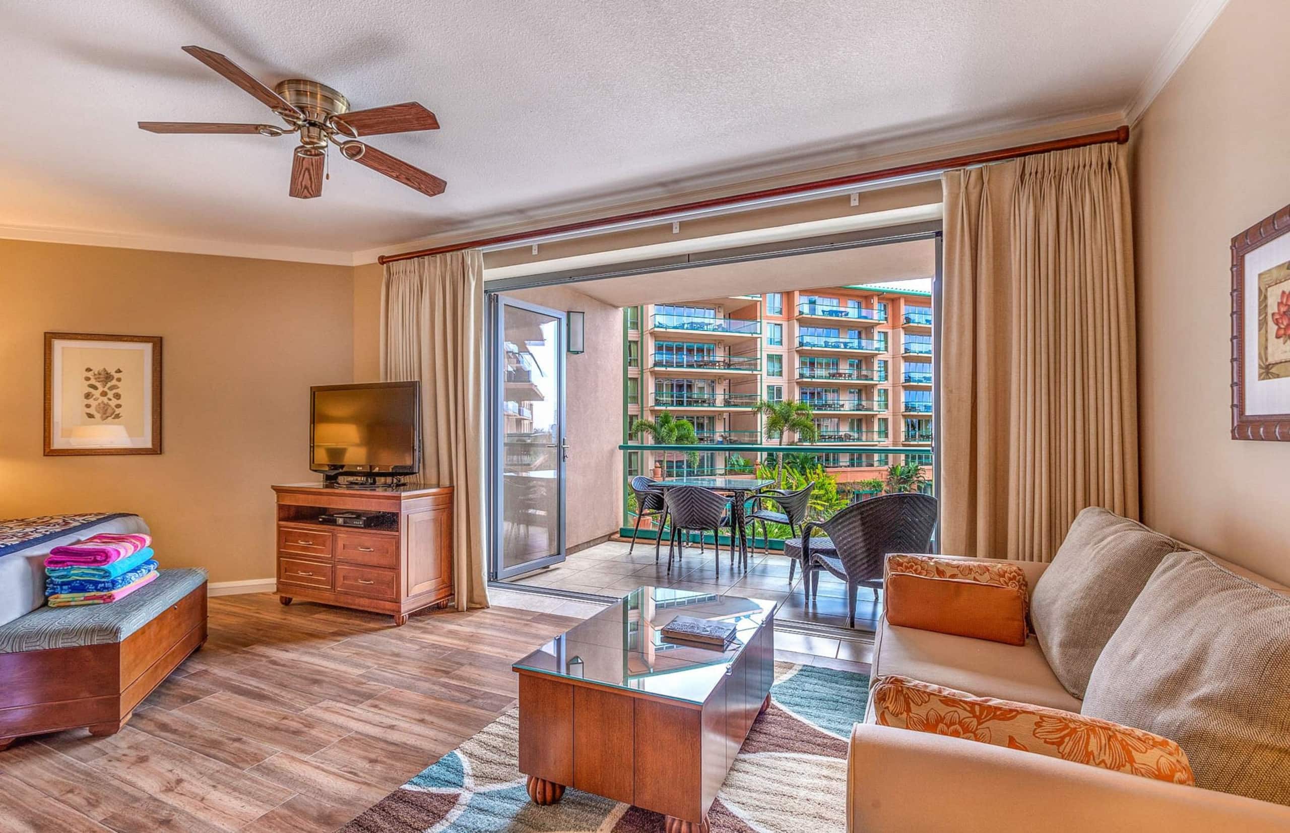 Condo in Lahaina · ★4.93 · Studio · 2 beds · 1 bath - Image 9