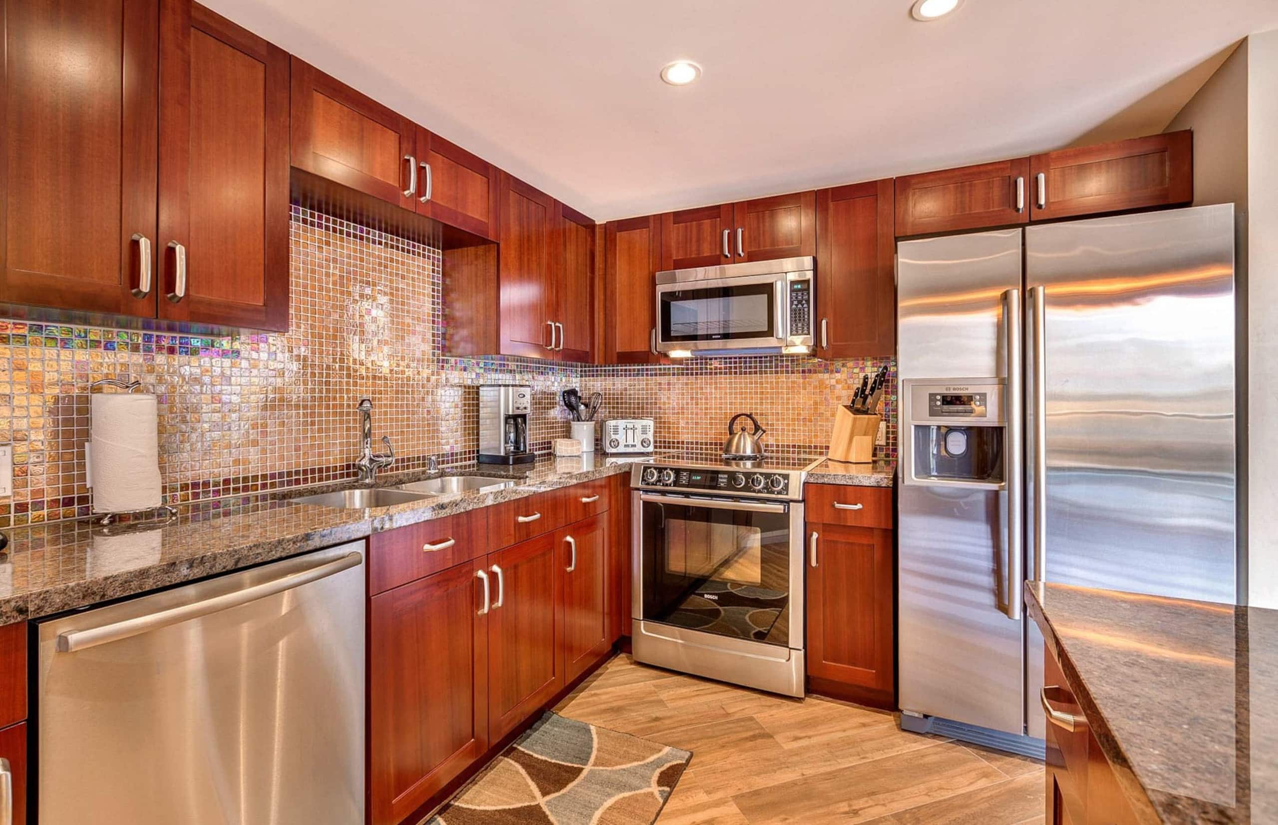 Condo in Lahaina · ★4.93 · Studio · 2 beds · 1 bath - Image 7