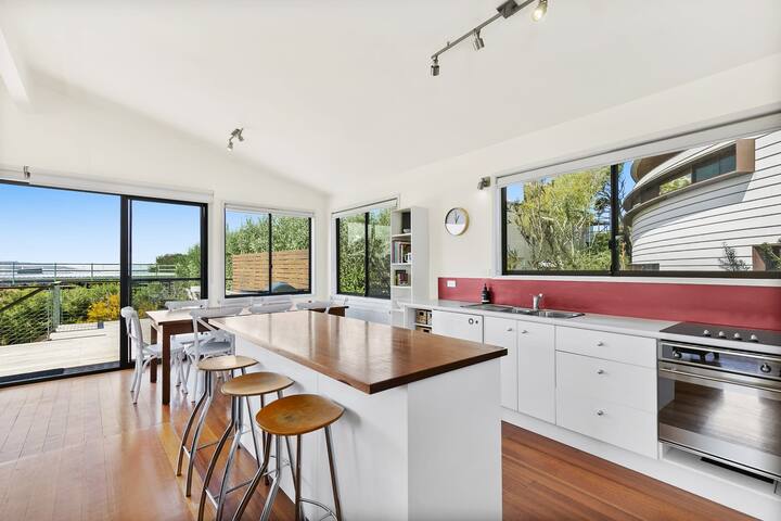 Wallis by the sea I Pet Friendly gallery image 3