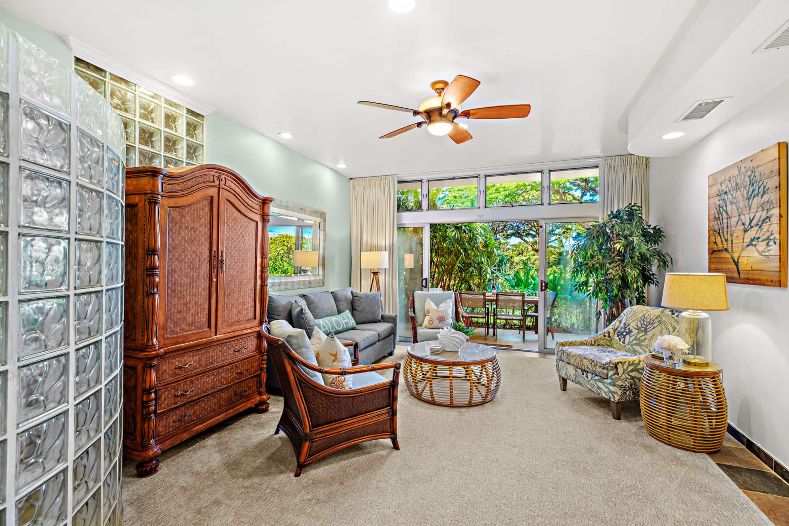 Condo in Lahaina · ★4.91 · 2 bedrooms · 3 beds · 2 baths - Image 10